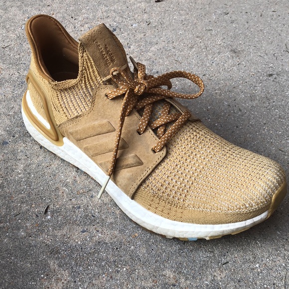 *Limited Edition* Adidas Ultraboost - Picture 3 of 14